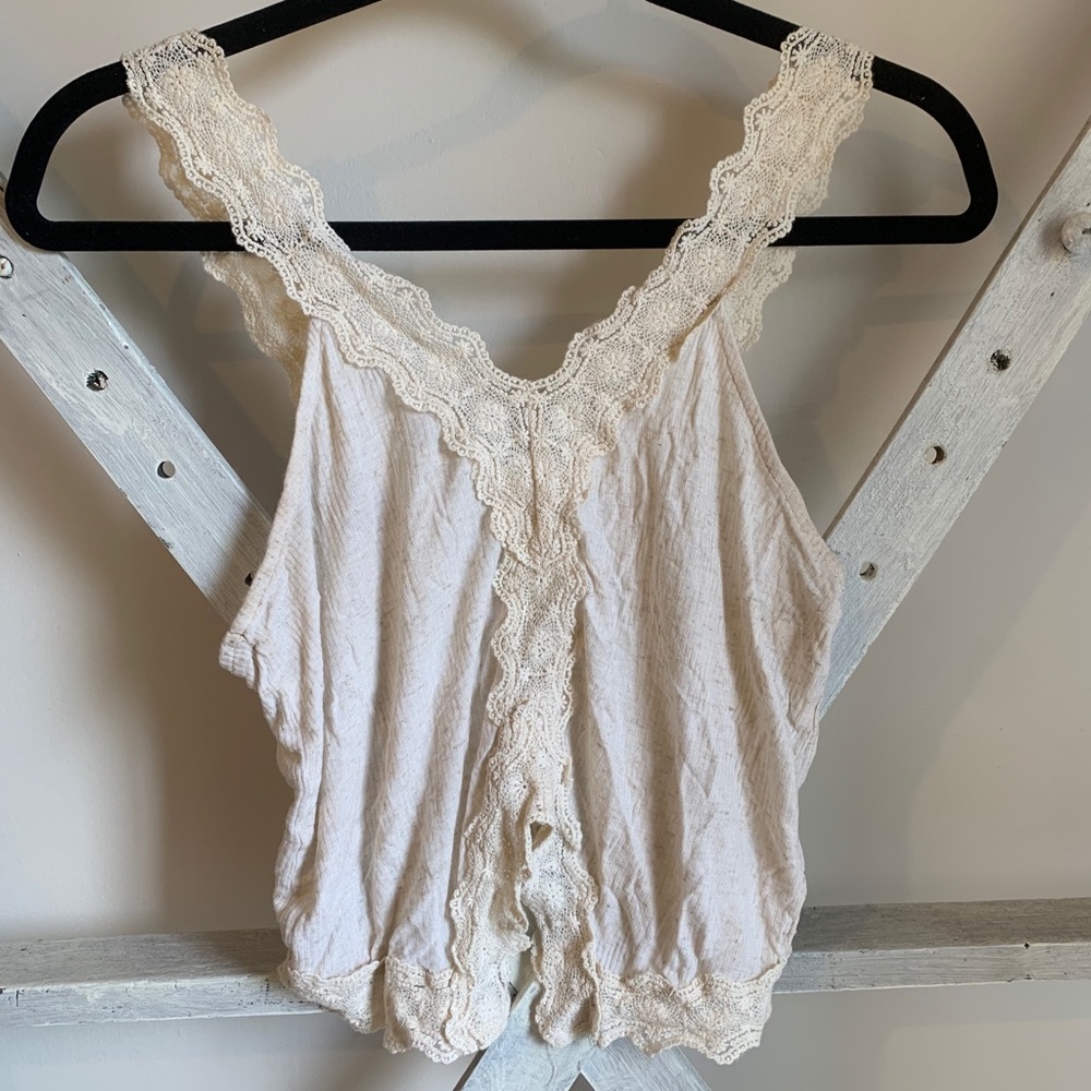 Urban Outfitters crop top